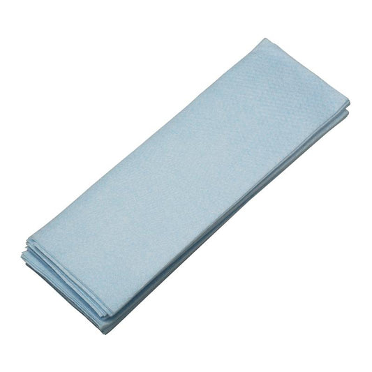 Auf weißem Hintergrund ist ein sauber gefaltetes TASKI Versa Einwegtuch der Diversey Deutschland GmbH & Co. OHG abgebildet.