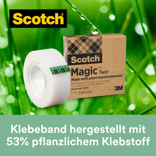 Eine Rolle Scotch® Magic™ Klebeband (19 mm x 30 m, 1 Rolle/Packung) von 3M Deutschland GmbH vor grünem Hintergrund. Unten steht: "Mit 66 % pflanzlichem Klebstoff - das umweltfreundliche Klebeband.