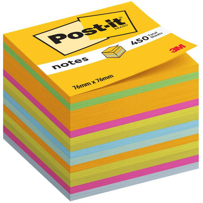 Le cube de notes Post-it® Ultra-Couleurs de 3M Deutschland GmbH (76 mm x 76 mm, 450 feuilles/bloc) apporte une couleur vive au bureau en tant que bloc-notes pratique - 100% certifié PEFC, SGSCH-PEFC-COC-110078.