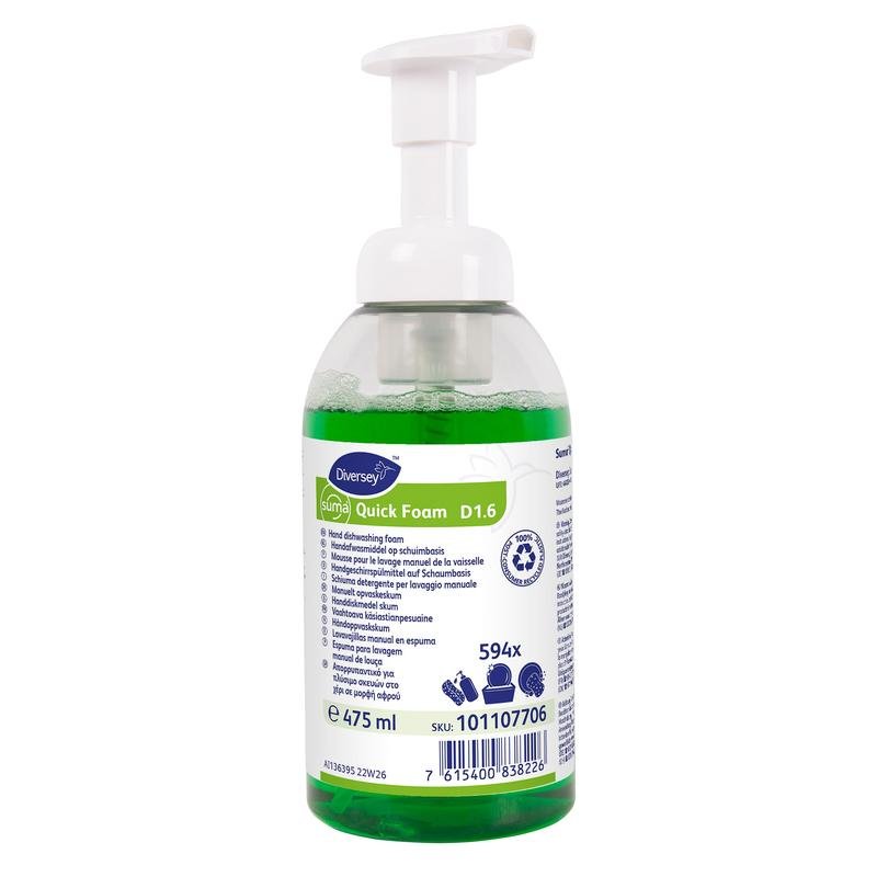 Un flacon pompe transparent de 475 ml de liquide vaisselle pour les mains Suma Quick Foam D1.6 de Diversey Deutschland GmbH & Co. OHG contient un savon mousse vert concentré, étiqueté avec une étiquette d'information blanche et bleue avec des symboles et des informations sur le produit.