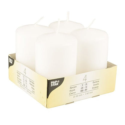 Un paquet de quatre bougies piliers Starpak « Ivory » (Ø 50 mm, 80 mm, tête plate) en cire de haute qualité, disposées dans un support en carton avec des informations sur le produit et le logo Starpak sur l'étiquette.