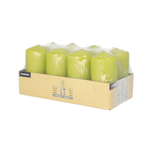 Huit bougies vertes Starpak 8 Ø 50 mm · 100 mm sont disposées en deux rangées, emballées dans un plateau en carton brun recouvert de film plastique transparent et portant une étiquette Starpak avec des détails du produit à l'avant.