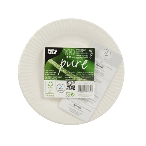 Une pile de 100 assiettes rondes, extra fortes et blanches de PAPSTAR GmbH "pure" en carton à fibres fraîches certifié FSC avec un bord cannelé, étiquetée en haut avec le branding "Papstar pure", des symboles écologiques et des informations sur le produit en allemand et en anglais.