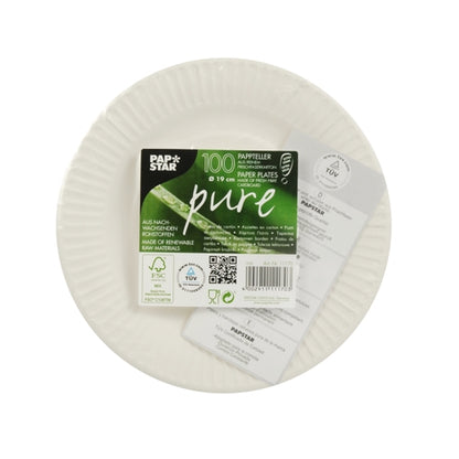 Une pile de 100 assiettes rondes, extra fortes et blanches de PAPSTAR GmbH "pure" en carton à fibres fraîches certifié FSC avec un bord cannelé, étiquetée en haut avec le branding "Papstar pure", des symboles écologiques et des informations sur le produit en allemand et en anglais.