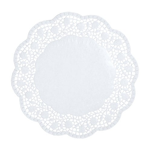 Le PAPSTAR 100 napperons ronds, blancs de PAPSTAR GmbH est un napperon rond blanc avec un bord ondulé et un motif découpé de type dentelle, présenté sur un fond uni.
