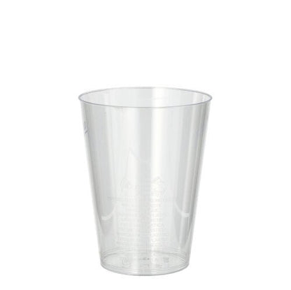 Un gobelet Starpak 10 en PS (0,2 l, Ø 7,5 cm, 9,7 cm) est clair comme du cristal et vide sur un fond blanc. Le gobelet transparent montre de fines marques de surface.