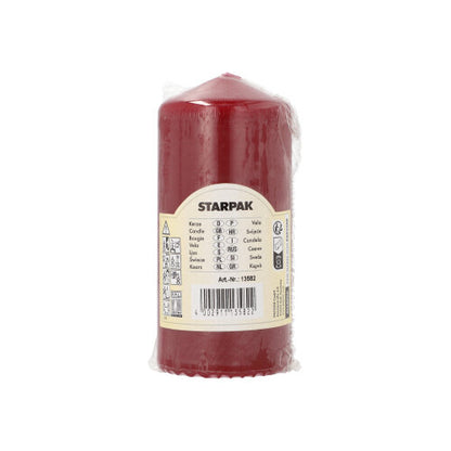 Eine rote Starpak Stumpenkerze (Ø 60 mm, 130 mm) mit extra langer Brenndauer ist in durchsichtigem Kunststoff verpackt und mit einem beigen Etikett mit Markennamen, Produktdetails, Barcode und Sicherheitssymbolen für eine lange Verwendung versehen.