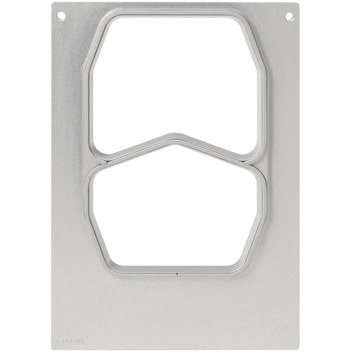 La cassette DF10/20 pour bols PP (540/400 ml) de Duni GmbH est un pochoir en métal rectangulaire avec deux découpes verticales, des trous dans le coin supérieur et un numéro gravé en bas à gauche. Idéal pour la restauration et le catering. Emballage (1 pièce).