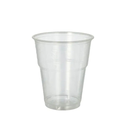 Le gobelet à boissons froides PAPSTAR GmbH 70, PLA "pure" clair comme du cristal avec bord en mousse, est un idéal respectueux de l'environnement pour servir des boissons froides et est ici représenté vide devant un fond blanc simple.