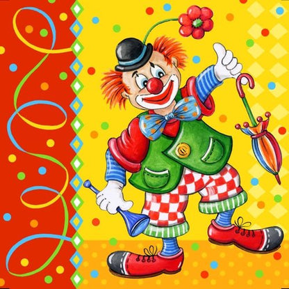 Un clown de dessin animé avec des cheveux orange, un nez rouge et des vêtements colorés tient un parapluie et un klaxon devant un fond coloré - idéal pour PAPSTAR 20 serviettes, 33 cm x 33 cm, 3-plis, Design Set 5 de PAPSTAR GmbH.
