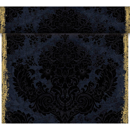 Le chemin de table Dunicel Tête-à-Tête de Duni GmbH (24 m x 0,4 m, 20 sections) présente un motif floral damassé bleu foncé et noir avec des bordures verticales dorées scintillantes et une touche vintage - idéal pour des tables élégantes.