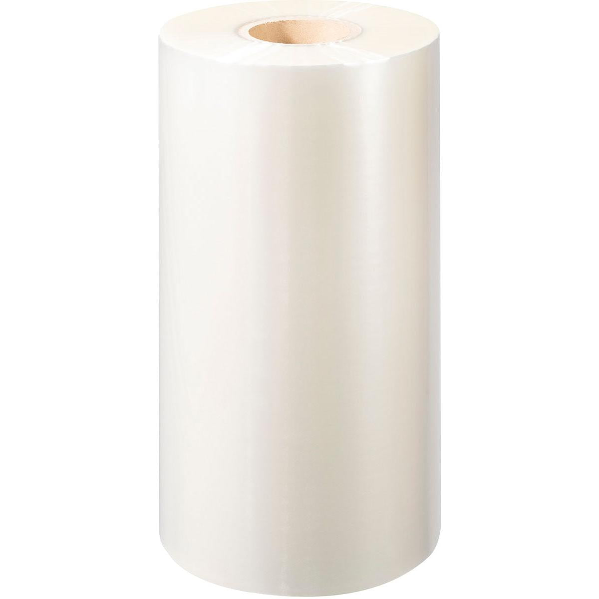 Eine große Rolle Duni GmbH PP-Siegelfolie Antifog transparente Kunststofffolie mit einem Pappkern steht aufrecht vor einem schlichten weißen Hintergrund - perfekt für Lebensmittelverpackungen und Antifog Verpackung.