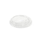 Le couvercle Duni GmbH rPET avec ouverture pour boire pour 182533 / 182534, 192157-159 est un couvercle transparent, rond avec centre surélevé et ouverture pour boire, illustré sur un fond blanc simple. Emballage : 50 pièces.