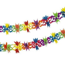 La PAPSTAR guirlande "Fantasy" est une guirlande en papier de 6 m de long (Ø 17 cm) avec des formes découpées colorées en rouge, jaune, vert, bleu, violet et orange qui illumineront votre fête. Décor vibrant parfait de la PAPSTAR GmbH. Illustré comme deux brins superposés.