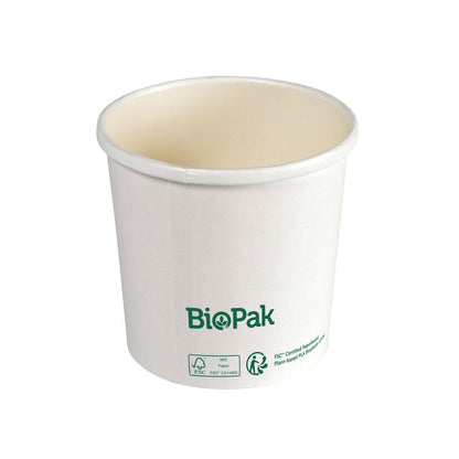 Un bol blanc biodégradable Ronda SHORT en carton/PLA de Duni GmbH avec un logo vert et des symboles de certification, photographié sur fond blanc comme alternative durable aux bols jetables traditionnels.