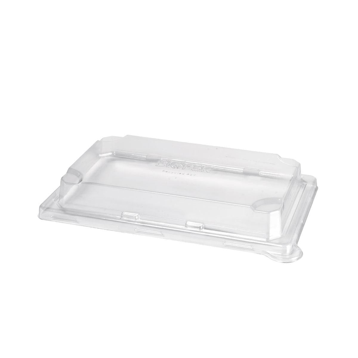 Un couvercle rectangulaire transparent en rPET pour sushi medium (226x146x33 mm) de Duni GmbH est présenté sur un fond blanc simple - parfait pour les emballages de sushi écologiques. Paquet : 50 pièces.