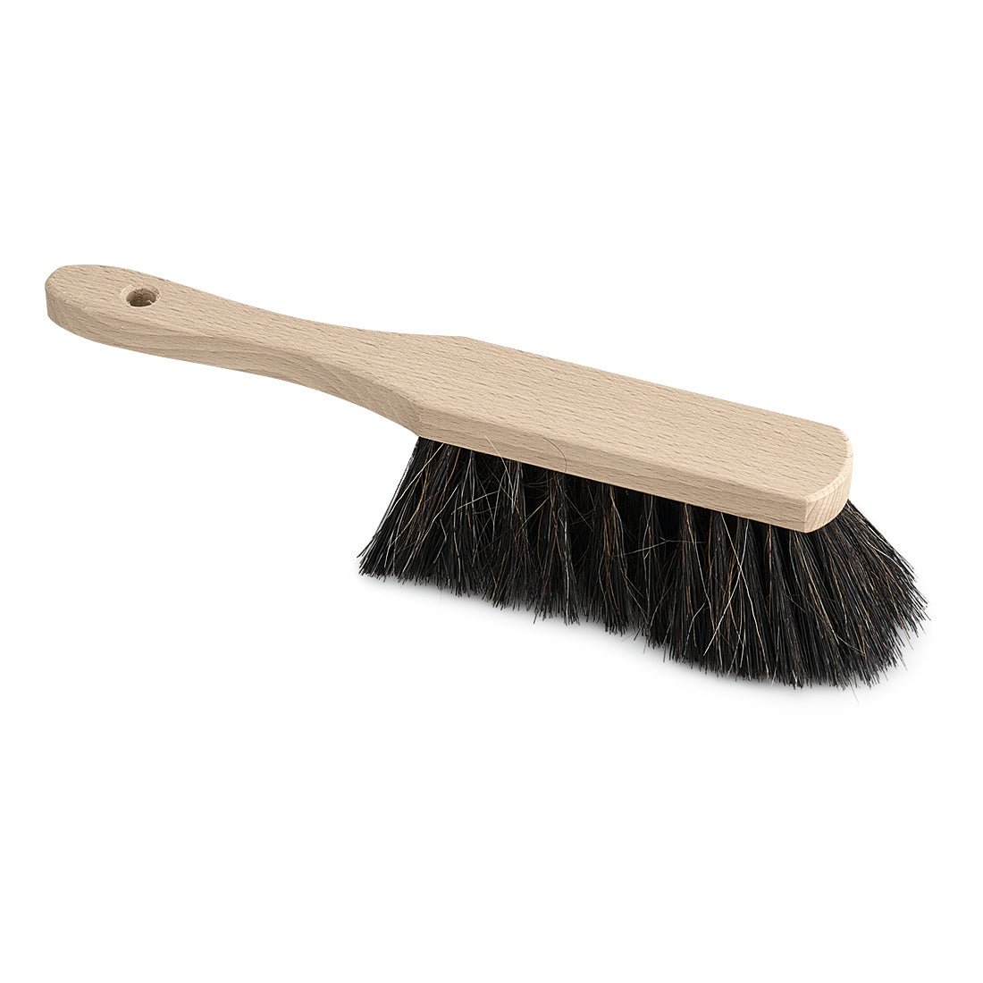 La balayette industrielle Nölle Profi-Bürste de 28 cm avec manche en bois clair avec trou de suspension et poils en mélange naturel 30/70 foncés est une solution de nettoyage pratique et élégante de Nölle Profi Brush Bürsten- & Pinseltechnik e.K.