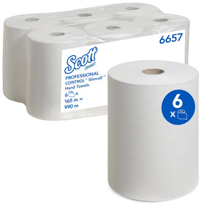 Un carton contenant six rouleaux de serviettes Scott® Control™ Slimroll™ de Kimberly-Clark GmbH (Blanc, 6 rouleaux), avec un rouleau à l'avant, cinq rouleaux en plastique transparent et un cercle bleu avec le chiffre six sur le rouleau avant.