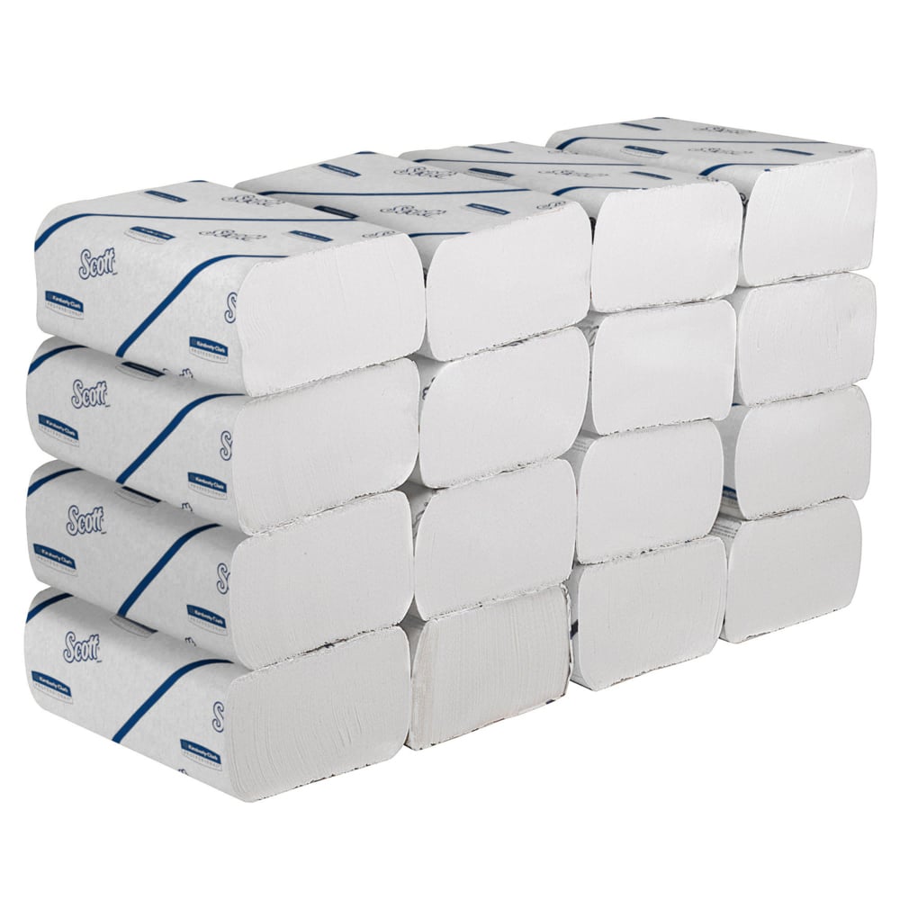Une pile de serviettes Scott® - Narrow-Fold / Blanc de Kimberly-Clark GmbH, dans un emballage partiel blanc et bleu, disposée en rangées de 4x4 - idéale pour le séchage des mains hygiénique avec son design pratique Narrow-Fold.