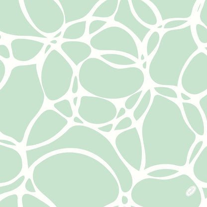 Motif abstrait avec des formes blanches irrégulières et interconnectées sur fond vert clair, rappelant des formes organiques, cellulaires - parfait pour le serviette Bio-Dunisoft de Duni GmbH. Chiffon de nettoyage 40x40cm en coton biologique respectueux de l'environnement.