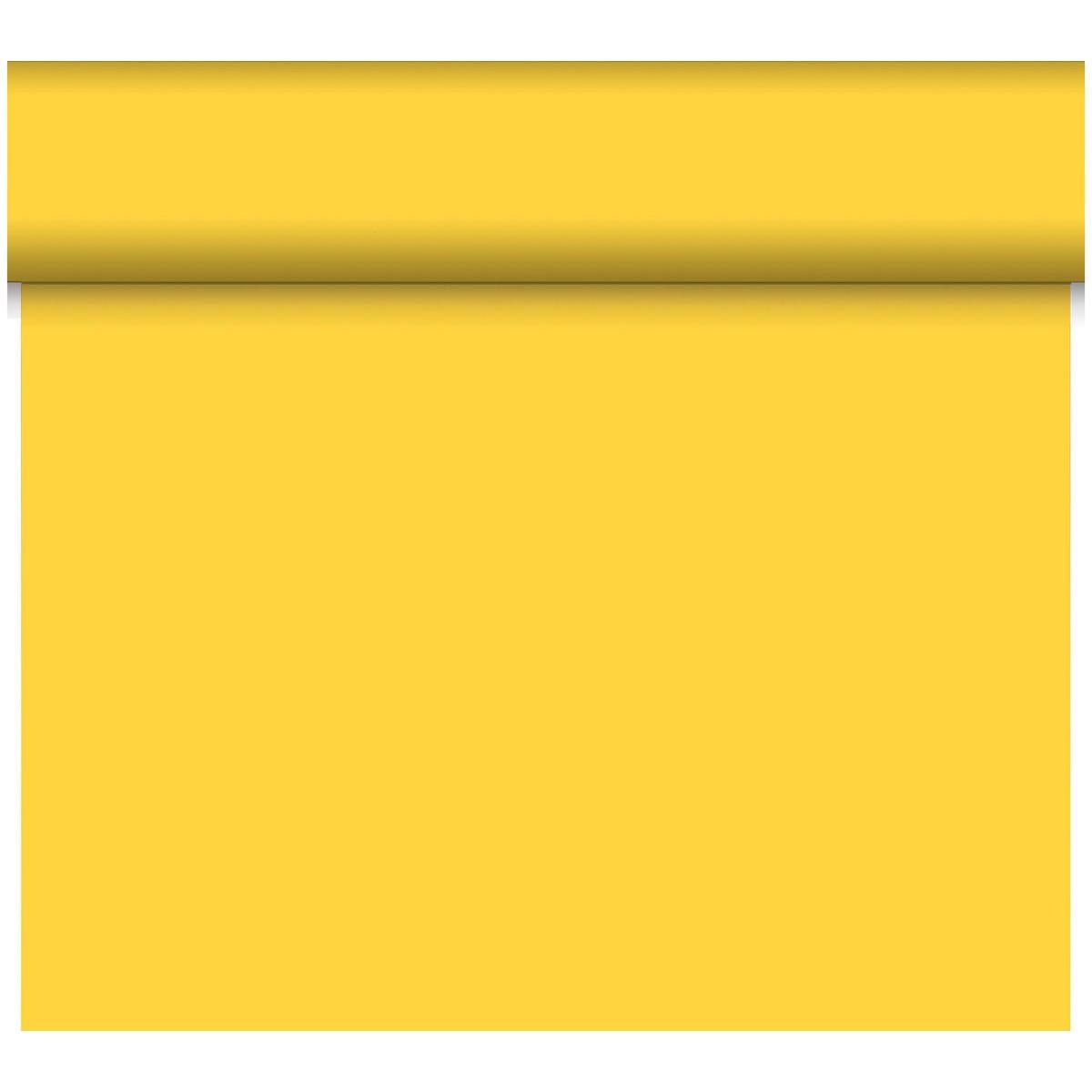 Un Bio-DC-Tete a Tete 0,4x24m jaune partiellement déroulé de Duni GmbH est posé sur un fond uni, avec une grande surface plane assortie en jaune en matériau biodégradable.