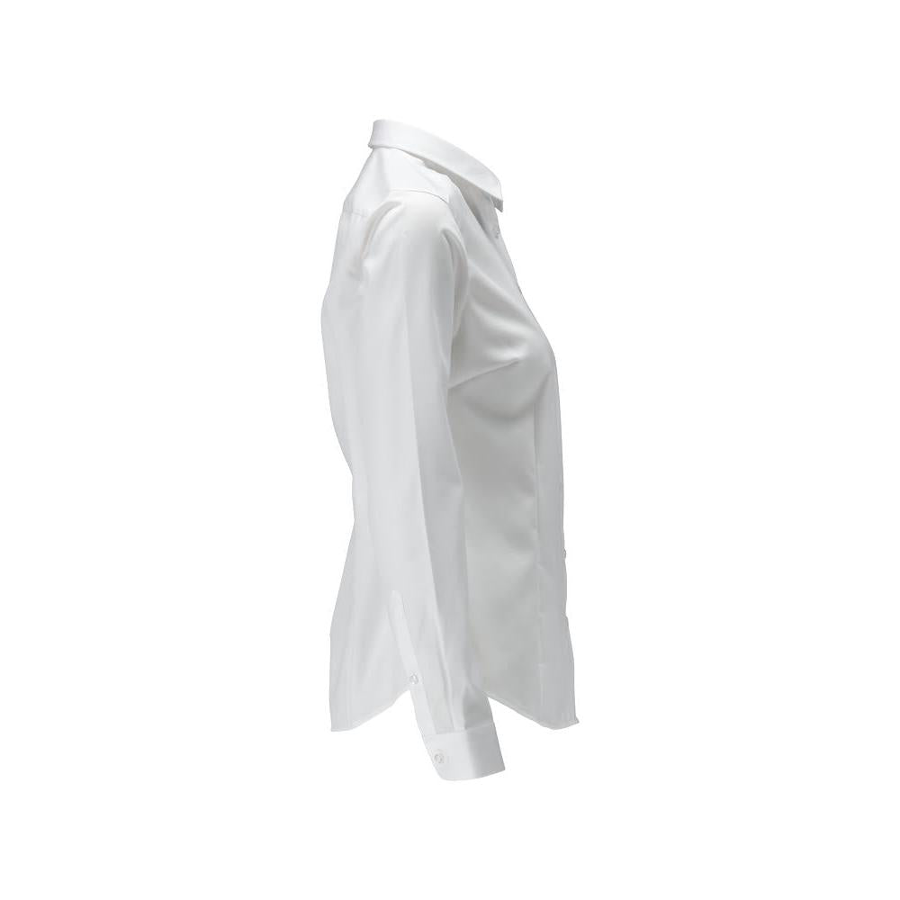 Chemise, chemisier femme coupe femme moderne