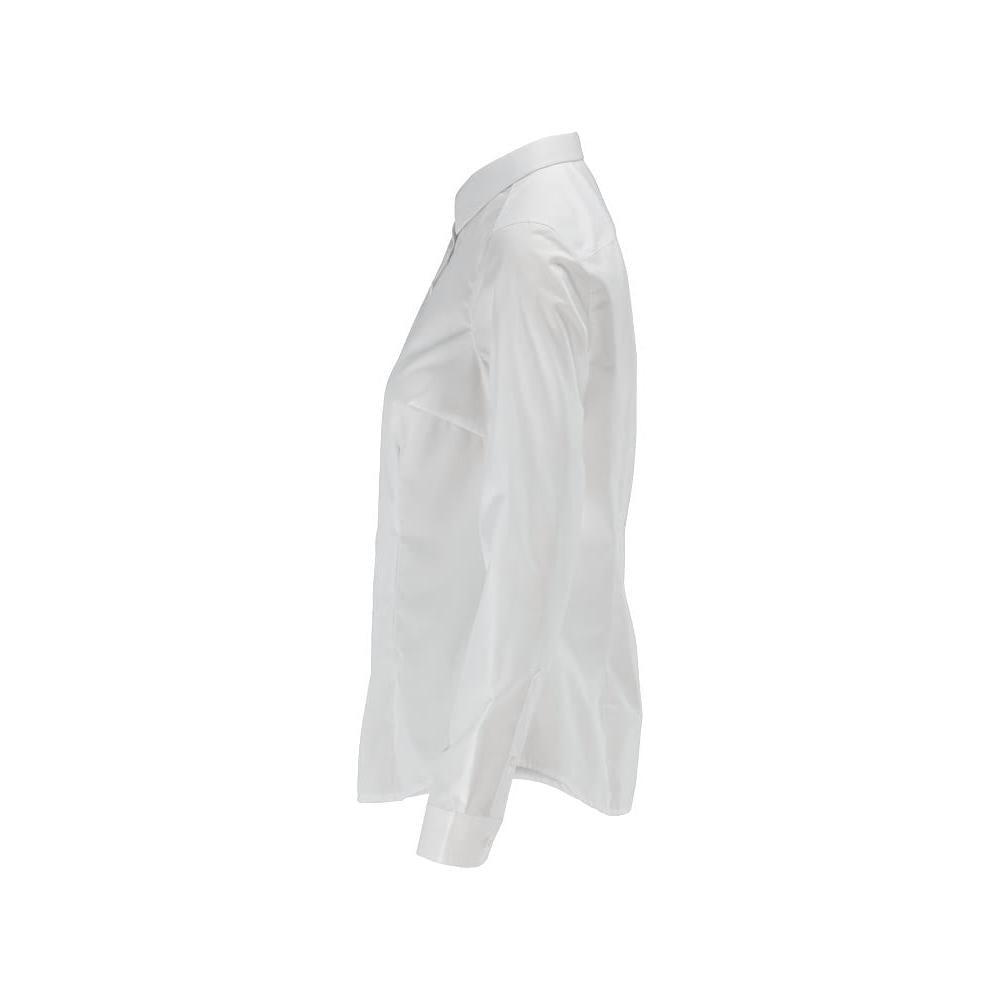 Chemise, chemisier femme coupe femme moderne