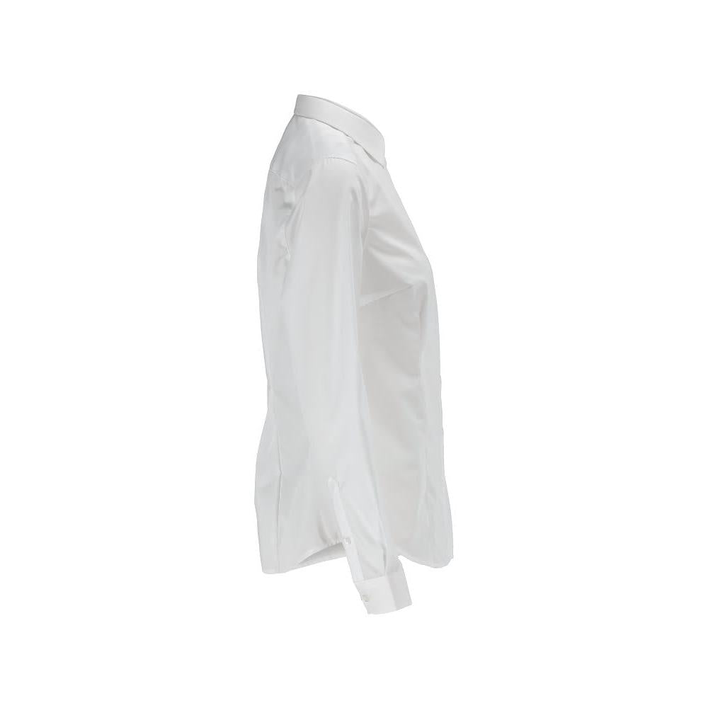Chemise, chemisier femme coupe femme moderne