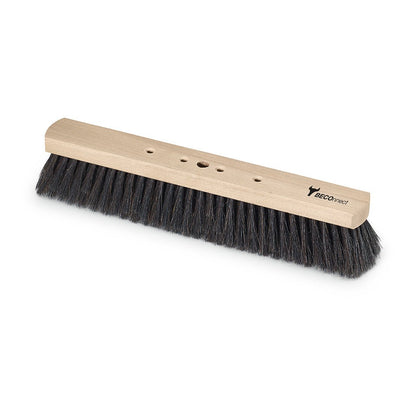 La brosse à salle BECOnnect en poils naturels avec un corps en bois de Nölle Profi Brush a une large tête en bois clair avec des poils naturels noirs denses, quatre trous à la pointe et un petit logo Nölle Profi Brush à une extrémité. Marque : Nölle Profi Pinsel Bürsten- & Pinseltechnik e.K.