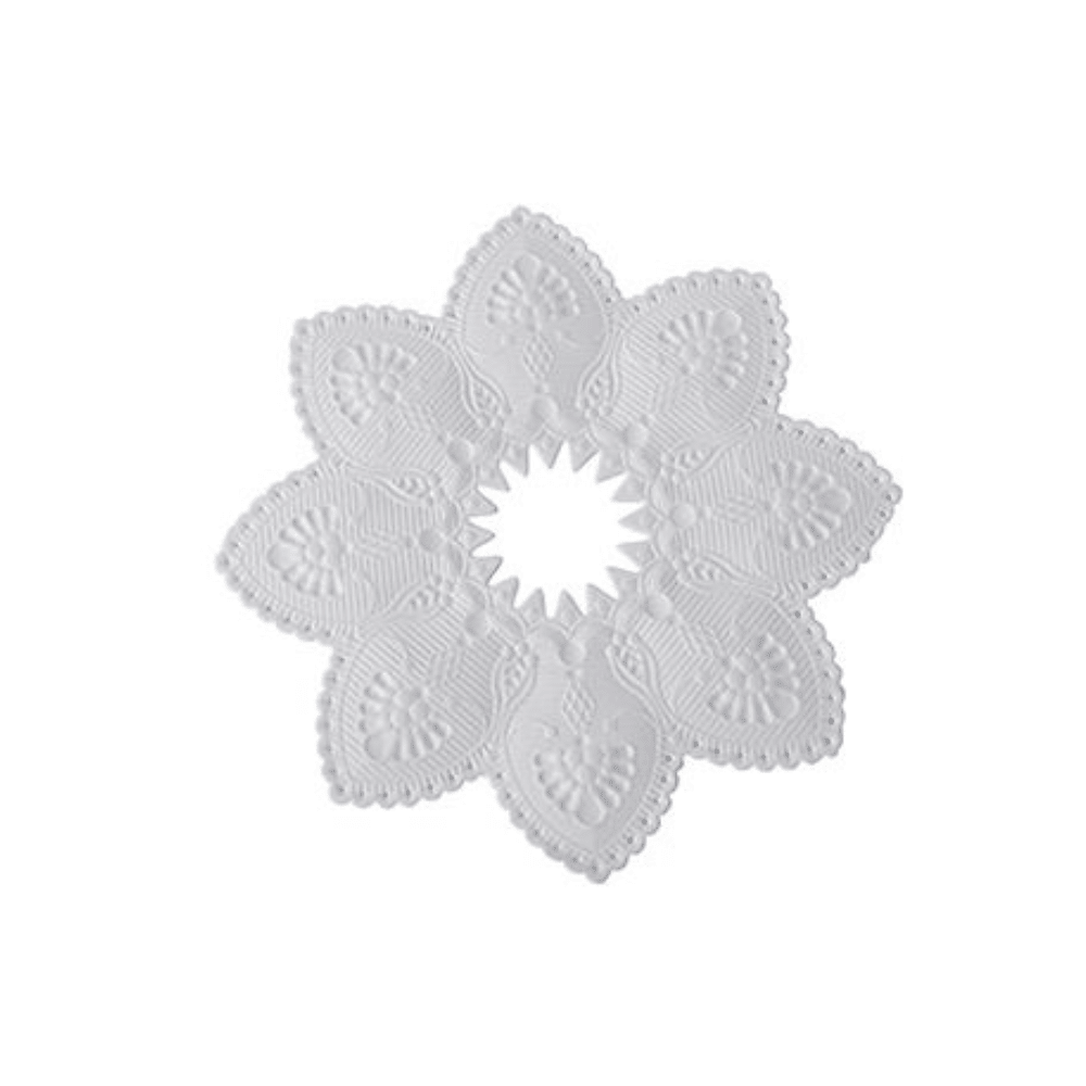 Les PAPSTAR manchettes de bougie rondes (10 cm, blanches, 100 pièces) de la société PAPSTAR GmbH sont des napperons en papier décoratifs et élégants, idéaux comme couronnes de bougie stylées pour des tables festives. Elles sont présentées sur un fond blanc simple.