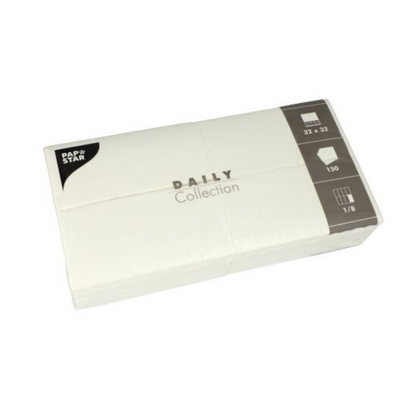 Un paquet blanc de serviettes 'DAILY Collection' de la société PAPSTAR contient 150 serviettes mesurant 32 x 32 cm, idéal pour rehausser votre décoration de table. L'emballage indique que les serviettes sont pliées en huit.