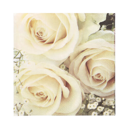 Un gros plan de trois roses couleur crème avec du gypsophile sur un fond délicat, qui s'accordent parfaitement avec les 20 serviettes (33 cm x 33 cm, 3 plis, 1/4 pliage, Design Set 2) de PAPSTAR GmbH pour chaque célébration.