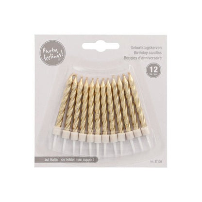Un paquet de 12 PAPSTAR bougies d'anniversaire (6 cm) avec supports de PAPSTAR GmbH, bougies en spirale or-blanc dans un emballage en plastique avec les inscriptions "Party feelings!" et "Birthday candles" en plusieurs langues.