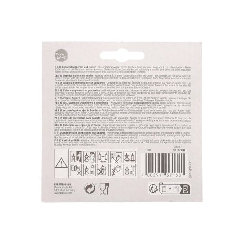 Le verso de l'emballage de 12 bougies d'anniversaire de PAPSTAR GmbH avec supports de 6 cm, avec des consignes de sécurité et des avertissements en plusieurs langues, des symboles de sécurité, un code-barres, des symboles de recyclage et une languette de suspension en haut.