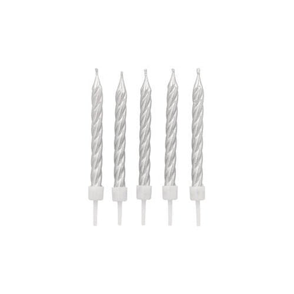 Douze PAPSTAR bougies d'anniversaire de 6 cm avec support de PAPSTAR GmbH sont alignées devant un fond blanc simple.