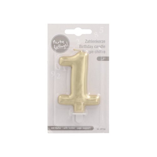 La PAPSTAR GmbH bougie chiffre avec support 7 cm "or" est une bougie chiffre dorée avec support, idéale comme décoration de gâteau pour votre fête, et est emballée dans un plastique transparent avec un dos en carton.