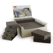 Éponges abrasives 3M™, 100 mm x 68 mm x 26 mm, MED, quatre côtés | Paquet (24 pièces)