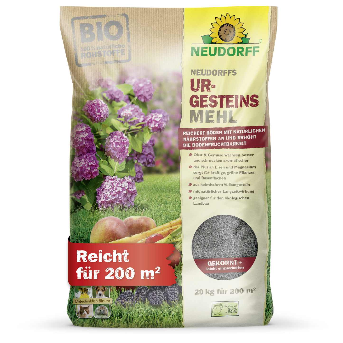 Un sac de 20 kg de farine de roche de Neudorff du magasin Neudorff, illustré avec des fleurs violettes, des carottes et des images de sol. Le sac avec l'inscription allemande couvre 200 m² et contient de la poudre minérale pour une utilisation dans le sol.