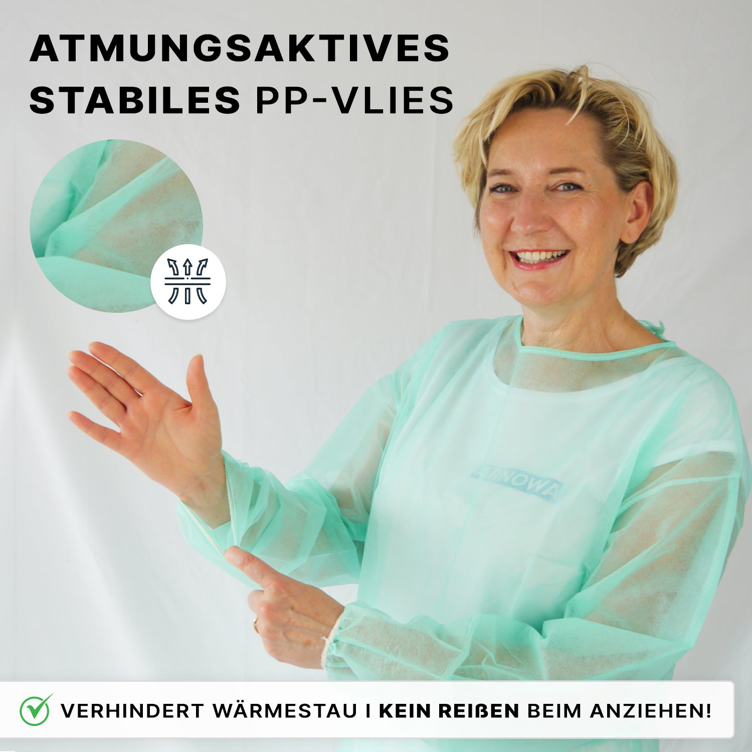 Eine lächelnde Frau trägt den hellgrünen ARNOMED PROTECT PP-SCHUTZKITTEL Einweg Schutzkittel aus PP-Vlies der ARNOWA GmbH. Ein Einsatz hebt das atmungsaktive, strapazierfähige Material hervor. Ein Text in deutscher Sprache erläutert die Eigenschaften.