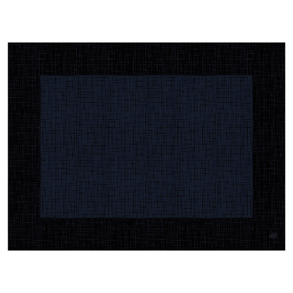 Une image abstraite montrant un grand rectangle bleu foncé avec un motif de grille texturé, rappelant le set de table Duni Dunicel® 30 x 40 cm « Linnea Black » de Duni GmbH, sur un fond noir qui reflète la structure de la grille.