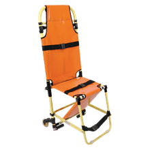 Combinaison fauteuil roulant et fauteuil de transport