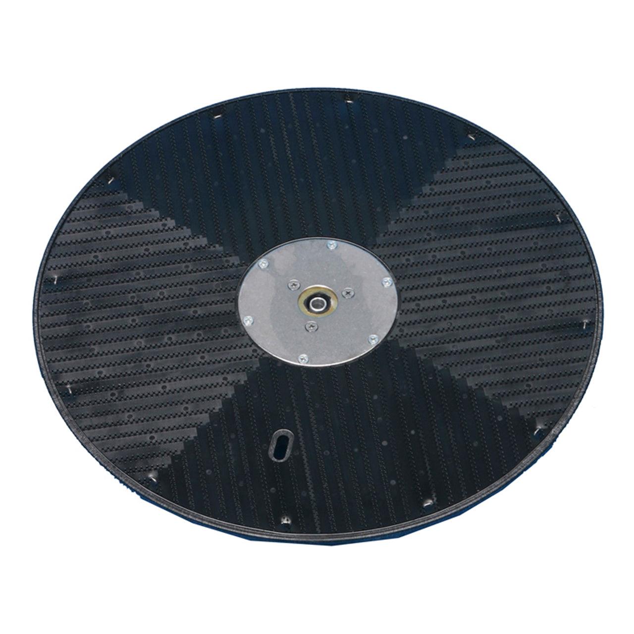 La vue en détail du support de direction Highspeed (43 cm) de Diversey Deutschland GmbH & Co. OHG montre sa plaque métallique centrale et sa surface rainurée et texturée, conçue pour TASKI ergodisc duo/400-idéal pour les agents de nettoyage, l'emballage contient 1 pièce.