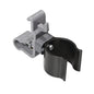 Le support TASKI pour tuyau d'aspiration de Diversey Deutschland GmbH & Co. OHG est une pince gris-noir avec clip rabattable, support cylindrique et fermeture à vis pour une fixation sécurisée sur le support de boîte à lingettes 7517270/757371 ou support d'accessoires. Emballage : 1 pièce.