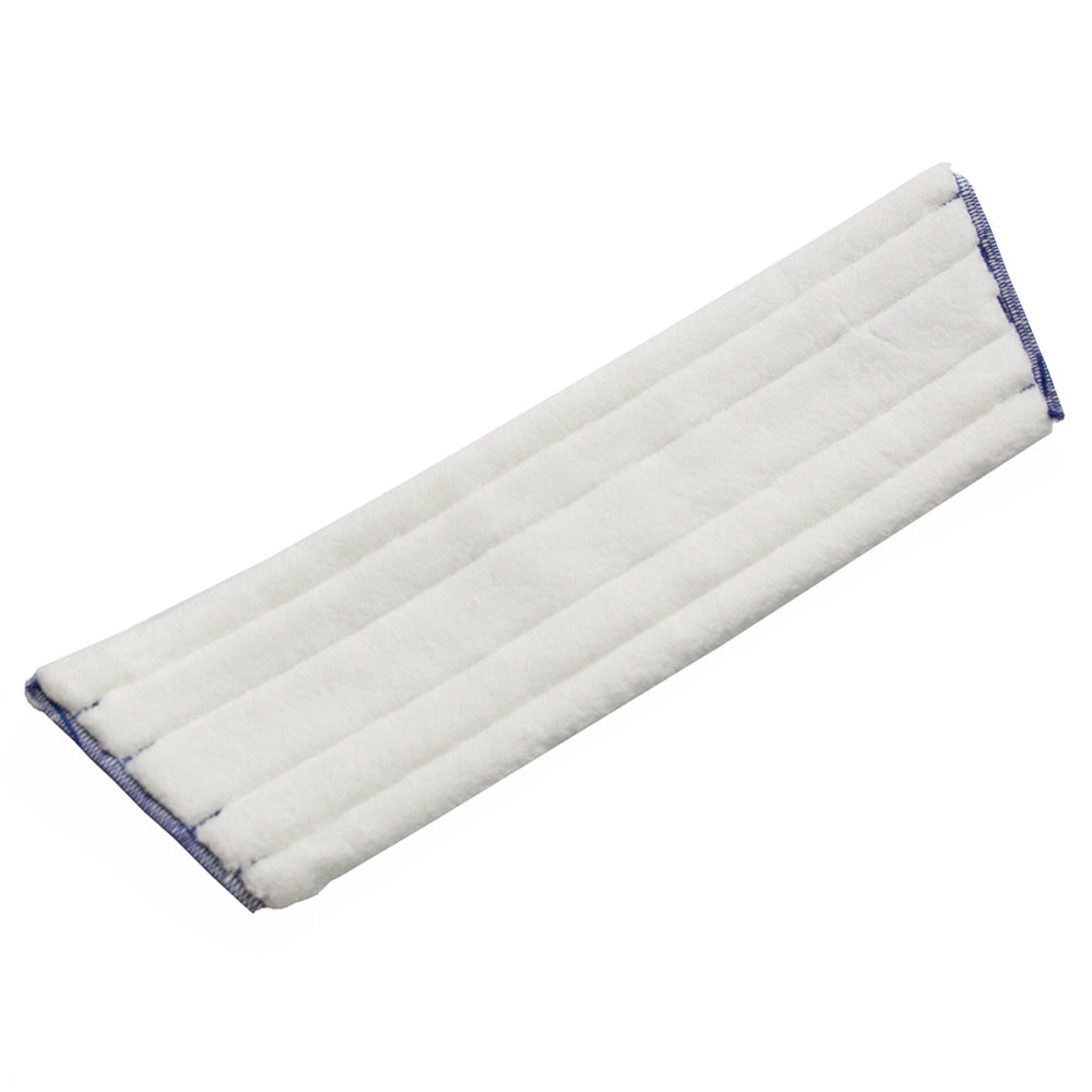 Le TASKI Quick Mop de Diversey Deutschland GmbH & Co. OHG est une serpillère rectangulaire et plate en microfibre de haute qualité avec des coutures matelassées et un bord bleu clair sur un fond blanc uni pour un nettoyage efficace.