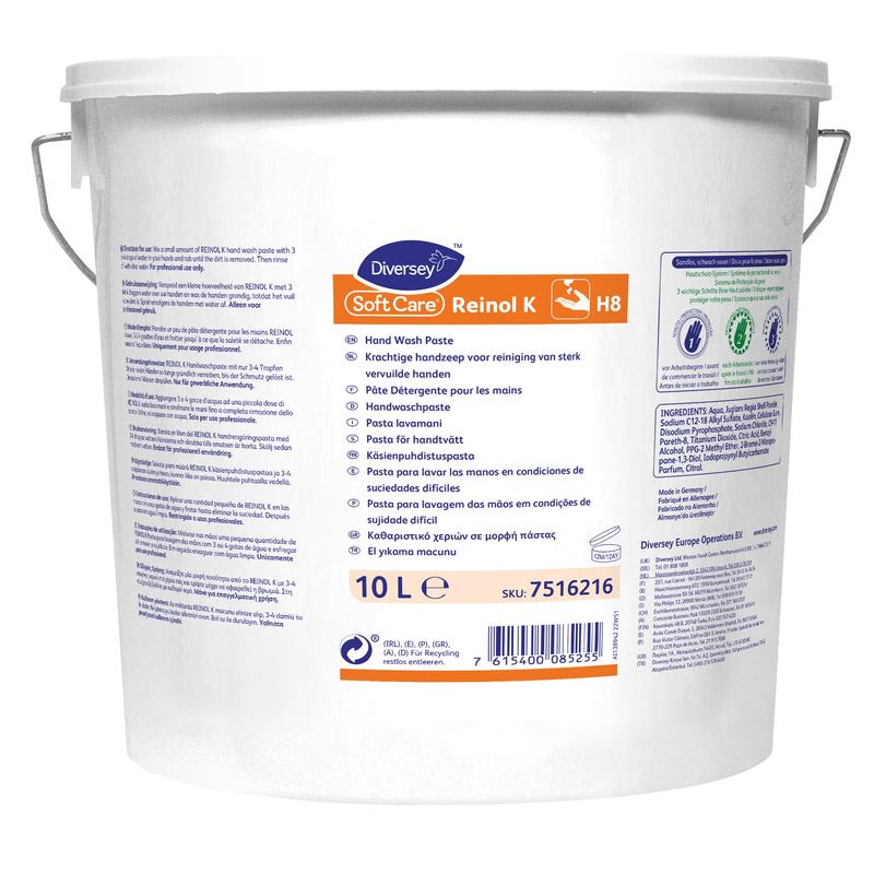 Un seau en plastique blanc de 10 litres avec une poignée portant l'inscription « Soft Care Reinol K Pâte de lavage pour les mains » de Diversey Deutschland GmbH & Co. OHG. L'étiquette multilingue est conçue pour les salissures tenaces et porte un symbole « H8 » orange ainsi que des détails sur le produit.