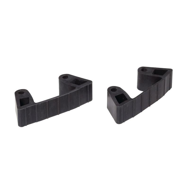 La photo représente deux étriers identiques en plastique noir, dotés de côtés rainurés et d'encoches, sur fond blanc. Ils font partie du kit de pièces de rechange en caoutchouc TASKI (2 pièces) et sont compatibles avec le porte-accessoires TASKI 7517275 de Diversey Deutschland GmbH & Co. OHG.