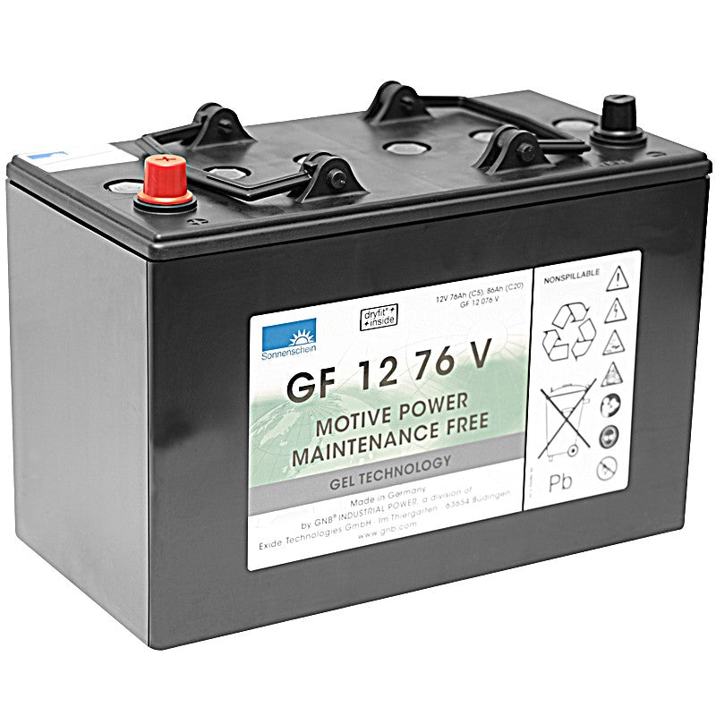 Un bloc de traction de batterie noir 12V/76Ah batterie gel de Diversey Deutschland GmbH & Co. OHG, sans entretien avec bornes rouges/noires et symboles de sécurité/recyclage sur étiquette blanche. Tension de fonctionnement : 12V, capacité : 76Ah. Emballage (1 pièce).