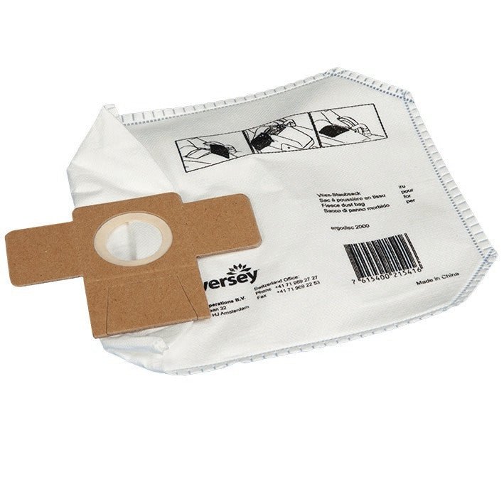Les sacs d'aspirateur en molleton 2000 pour ergodisc 2000 de Diversey Deutschland GmbH & Co. OHG sont des sacs sous vide rectangulaires blancs en matériau non tissé de haute qualité, avec un col en carton brun, une ouverture ronde, des instructions et un code-barres sur la surface.