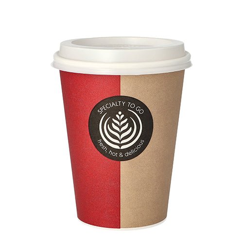 Le gobelet à emporter Starpak 10 est un gobelet à café jetable en papier avec un couvercle en plastique blanc, doté d'un design à fentes rouge-brun et d'une étiquette noire « SPECIALTY TO GO » avec illustration de gobelet et de feuille.