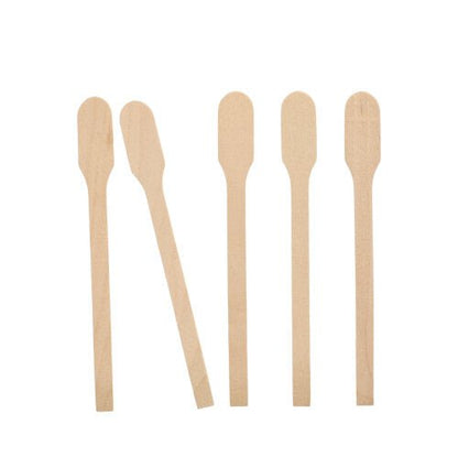 Cinq PAPSTAR bâtonnets en bois "pure", 13 cm, écologiques et stables, sont disposés verticalement côte à côte sur un fond blanc. Les bâtonnets présentent des extrémités arrondies et des bords plats.